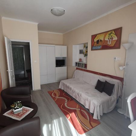 Tini Apartman 巴拉顿菲赖德 外观 照片